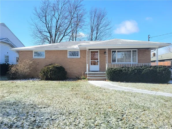3002 Sherwood Dr, Lorain, OH 44053