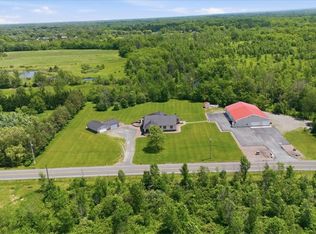6428 Bartz Rd, Lockport, NY 14094