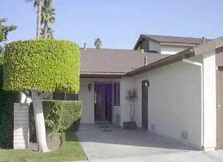 2 bed, 1120 sqft, $2,950 — Photo 2