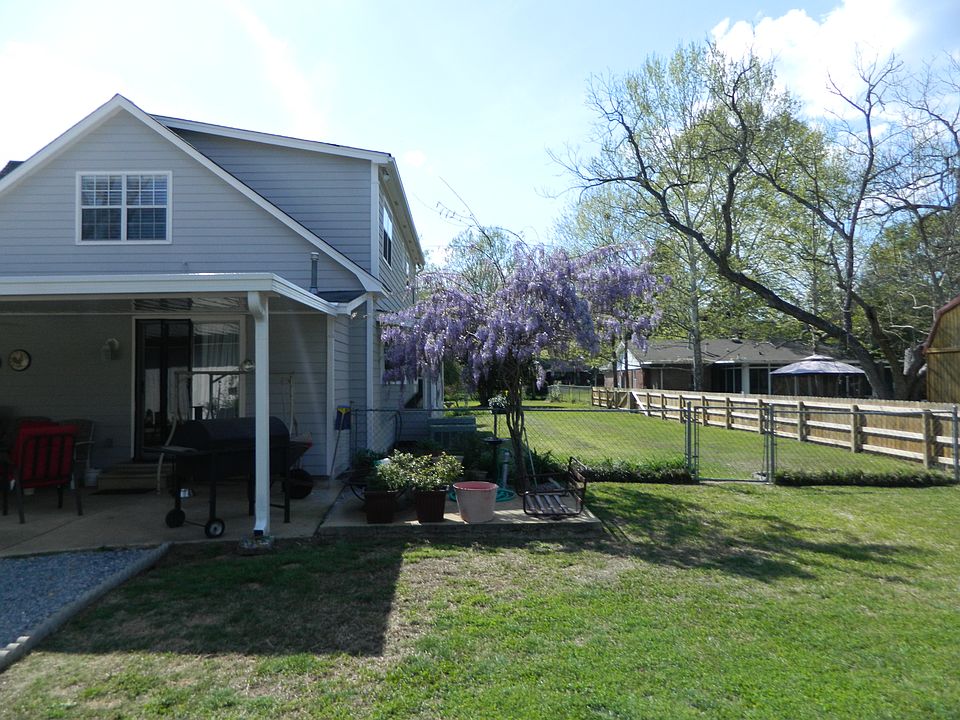 2nd image of 3931 Myers Dr