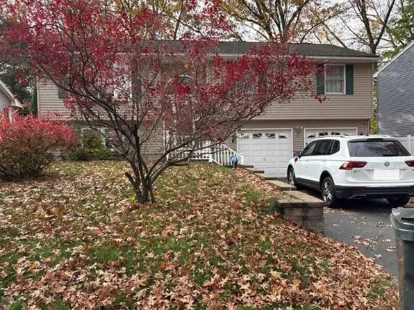 47 Fellsmere St, Springfield, MA 01119