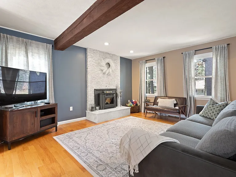 29 Trifiro Rd — Photo 19