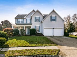 11 Chaucer Cir, Hainesport, NJ 08036