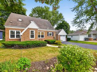 186 Hillcrest Cir, Sun Prairie, WI 53590