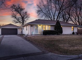 9416 Columbus Ave S, Bloomington, MN 55420