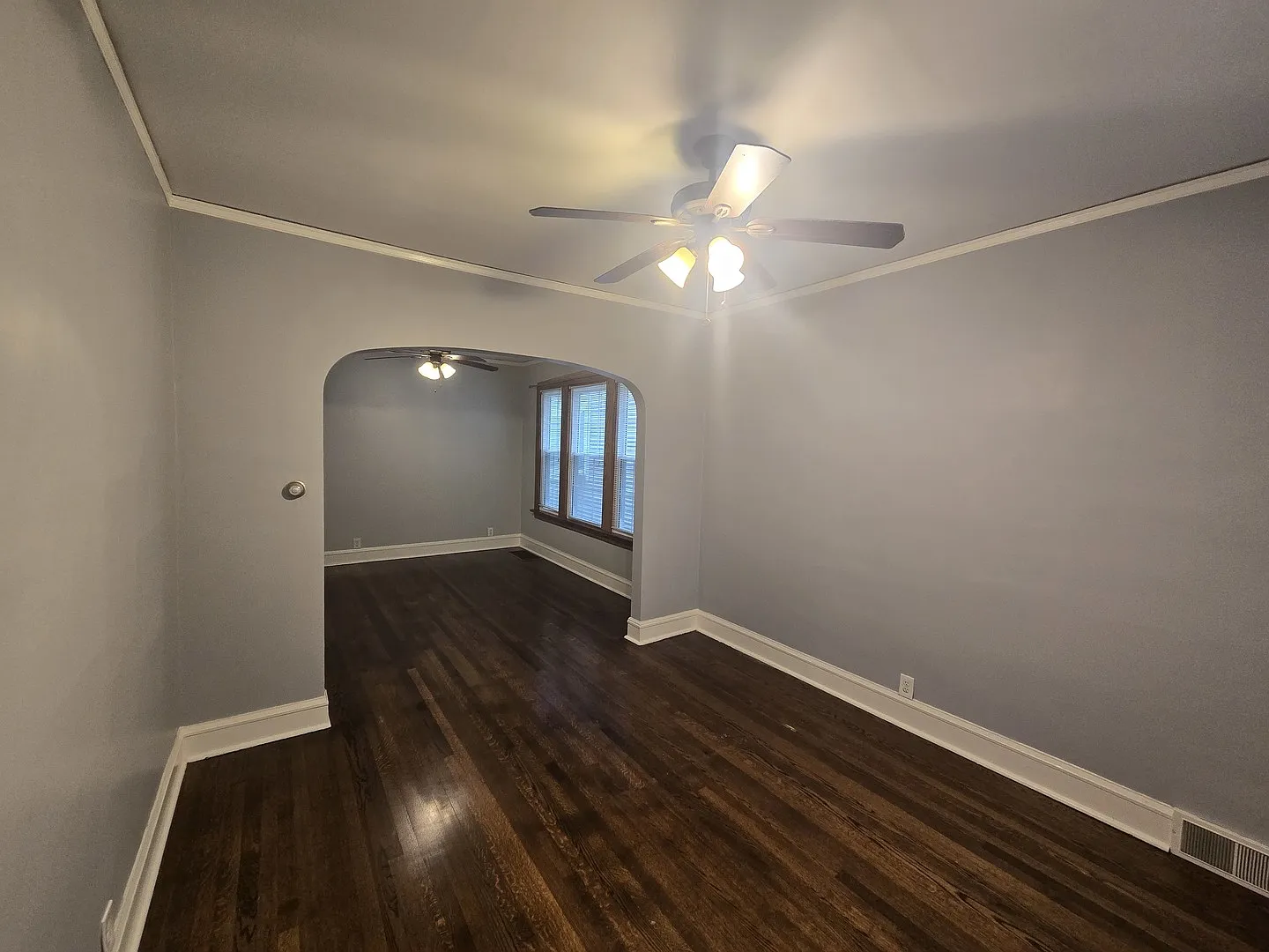 2 bed, 1100 sqft, $2,100 — Photo 2