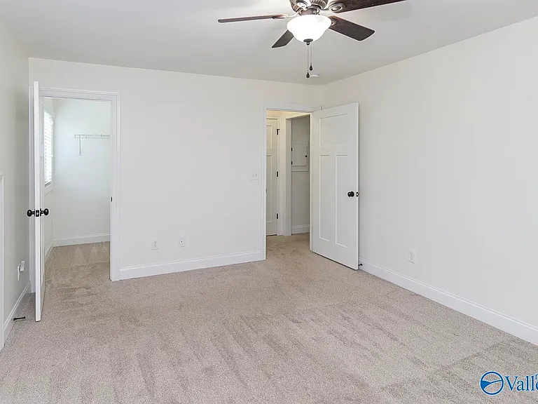 161 Huntsmen Ln — Photo 23