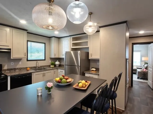 2156 James Boswell Rd Trailer 46, Burlington, NC 27217