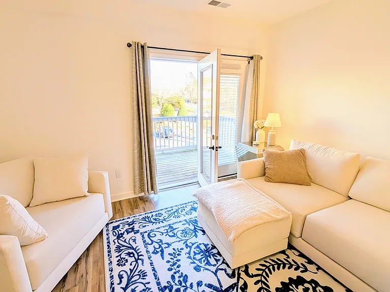 17168 Red Feather Dr — Photo 3