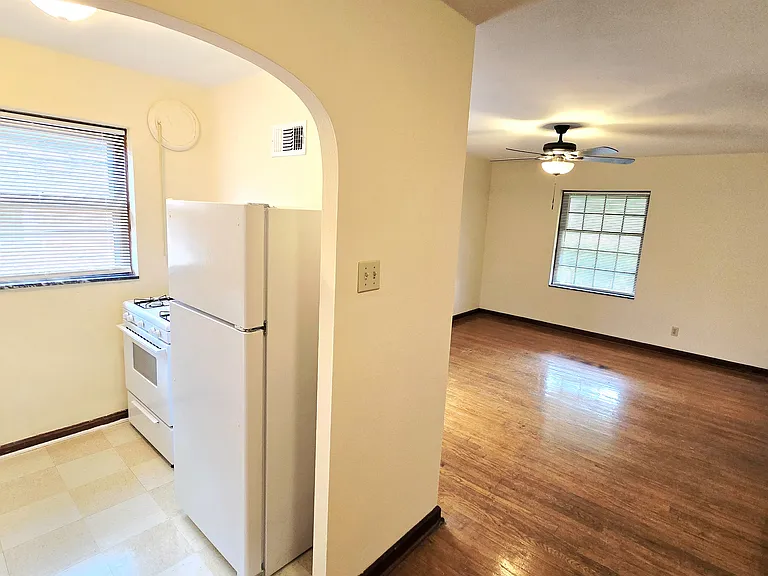 3952 Jamieson Ave #A — Photo 7