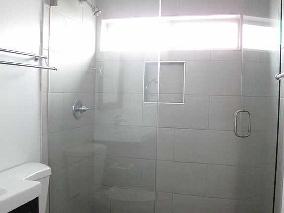3rd image of 3852 4th Ave Unit A