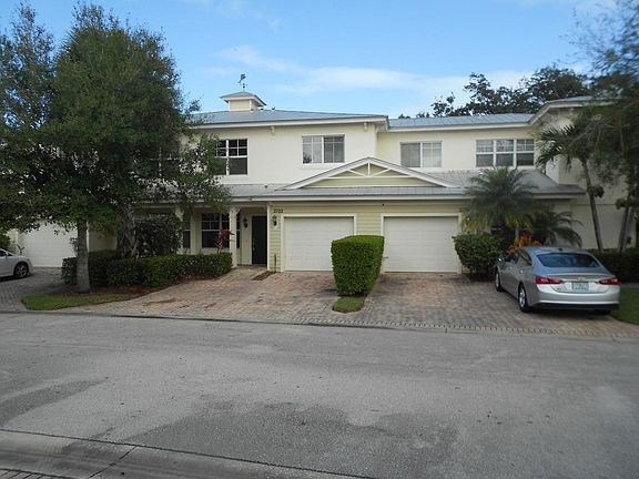 4th image of 2702 Creekside Dr