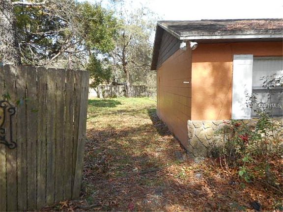 2nd image of 320 Hidden Lake Dr
