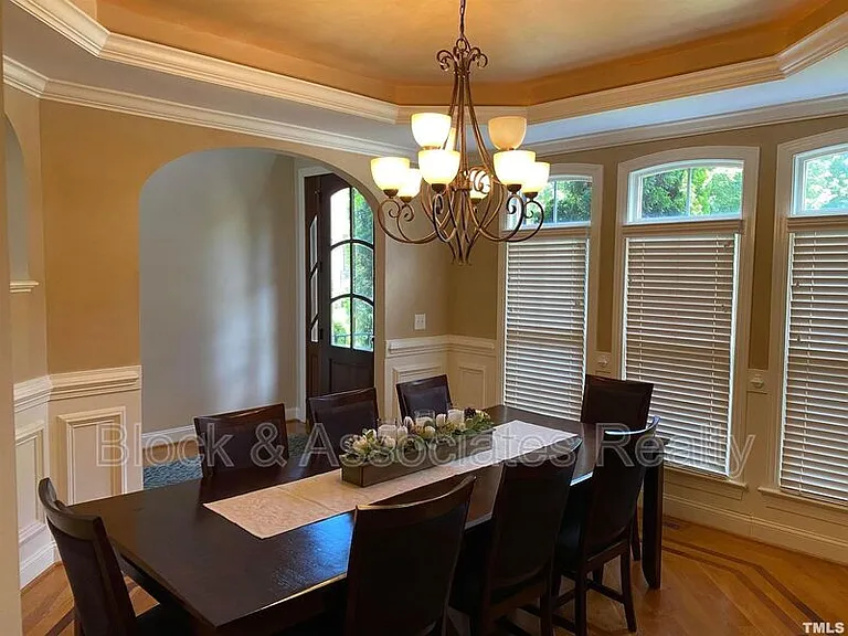 10216 San Remo Pl — Photo 4
