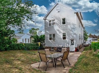32 Edwards Ct, Bayonne, NJ 07002