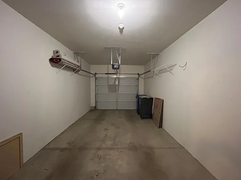 4035 Cornerstone Dr — Photo 30