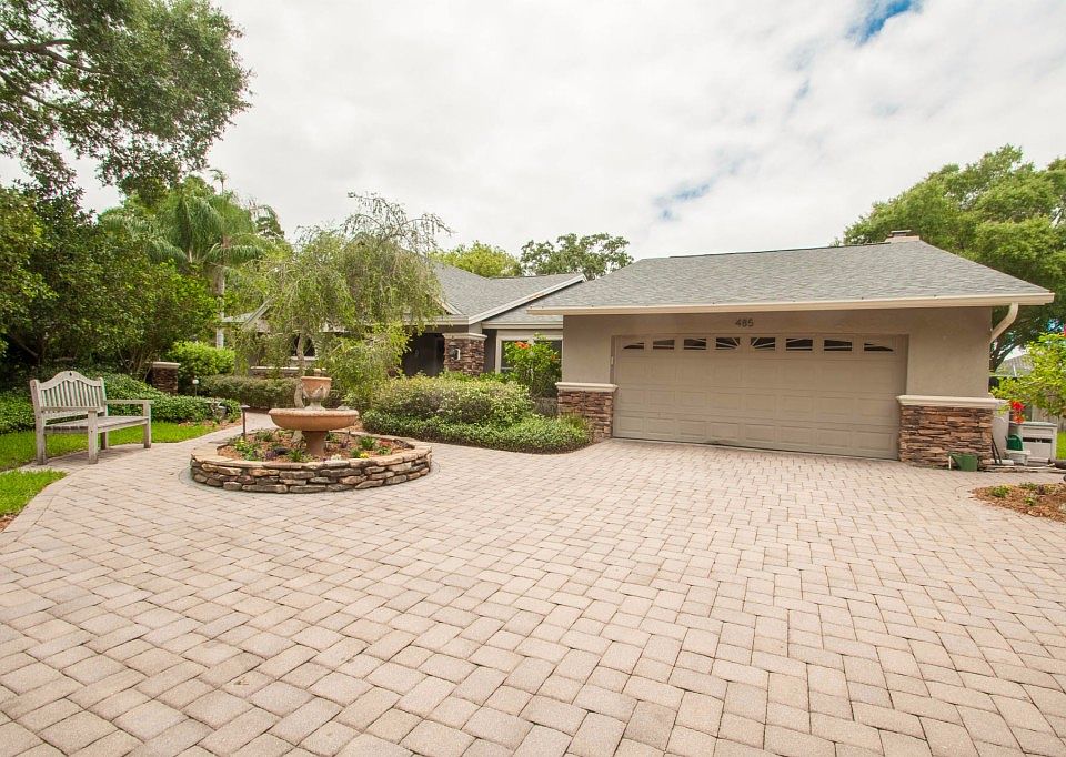 1st image of 485 Willow Ln