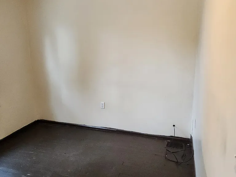 1017 S Duke St — Photo 16
