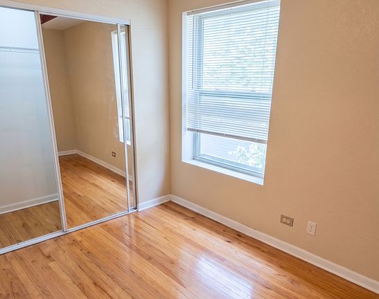 3rd image of 8154 S Drexel Ave APT 2E