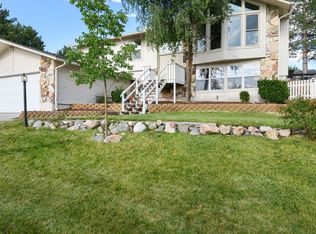 9033 S Cherbourg Pl, Sandy, UT 84093