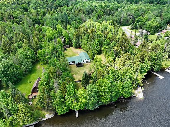 3rd image of 720 Lake Rd