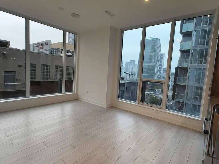 15 Mercer St #1302 — Photo 23