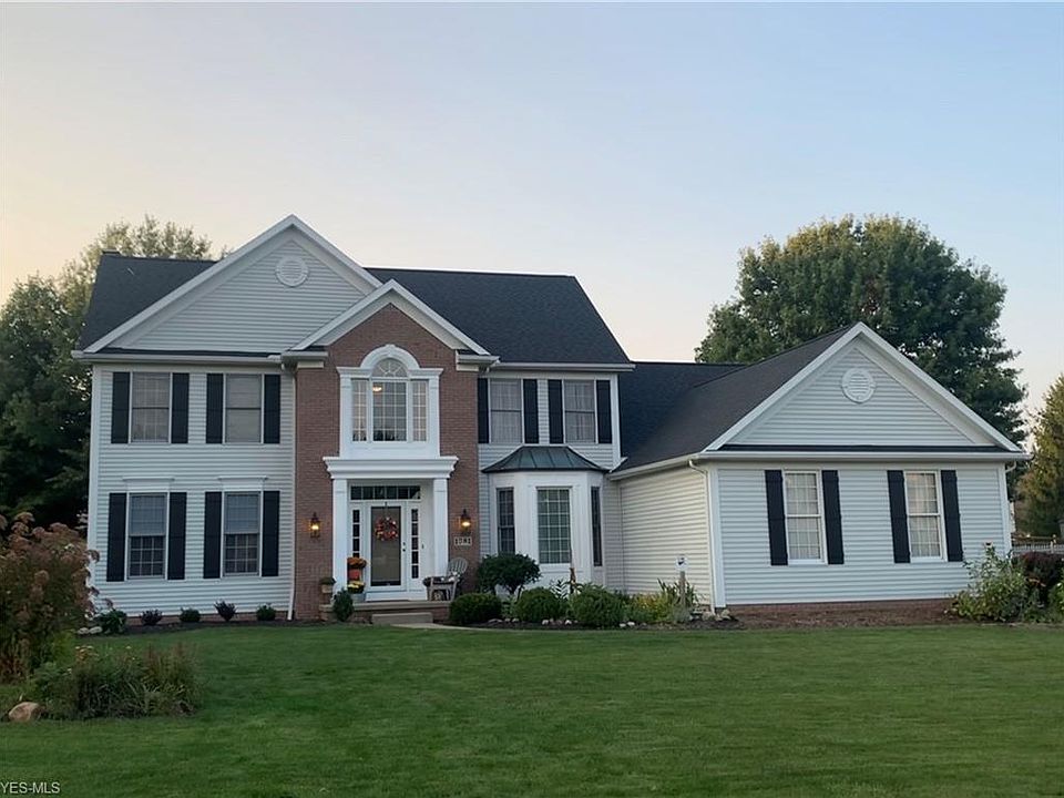 1st image of 1081 Greenwood Ct