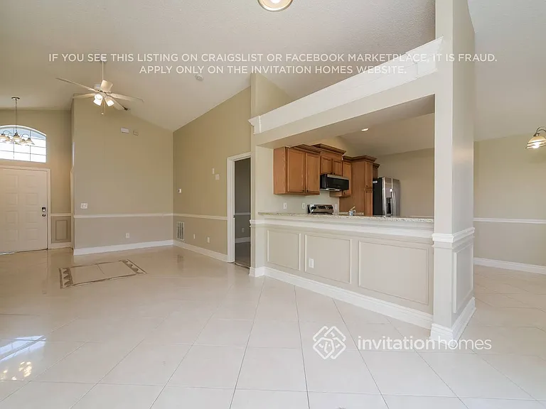 2900 Cool Breeze Cir — Photo 7