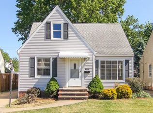 5702 Allanwood Dr, Cleveland, OH 44129