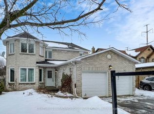 692 Amaretto Ave N, Pickering, ON L1X1L6