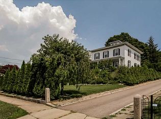 31 Summer St, Westerly, RI 02891