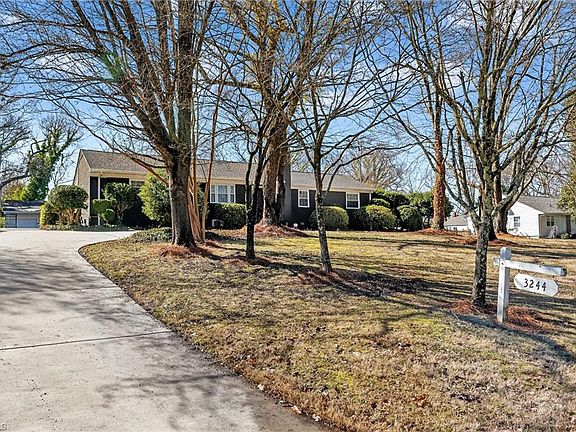 2nd image of 3244 Nottingham Rd