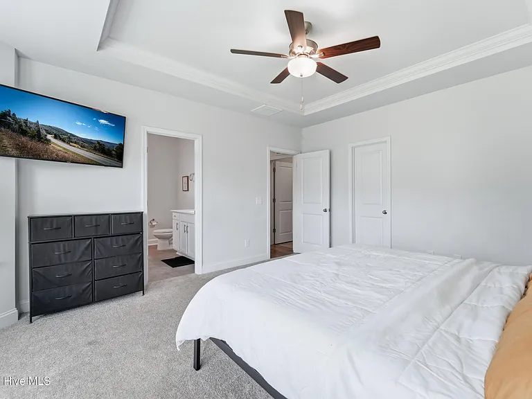 104 Harvest Bluff Ln — Photo 13