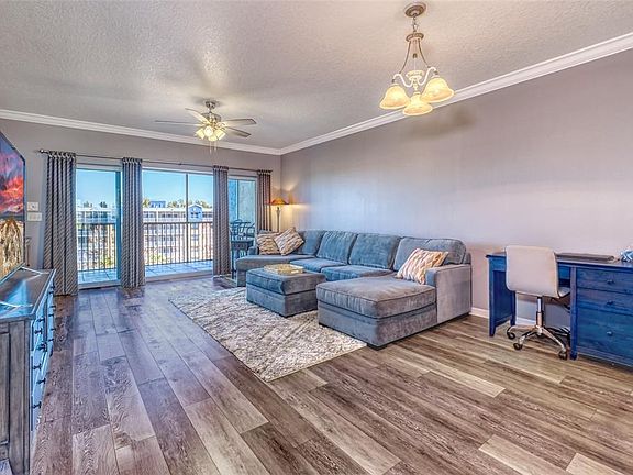 4th image of 960 Starkey Rd APT 1502
