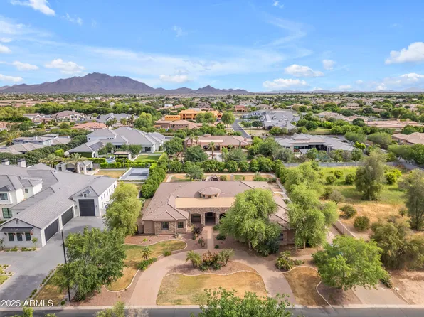 2285 E PLUM Street, Gilbert, AZ 85298