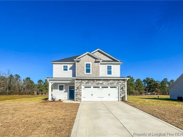 304 Slade Corner Dr, Raeford, NC 28376