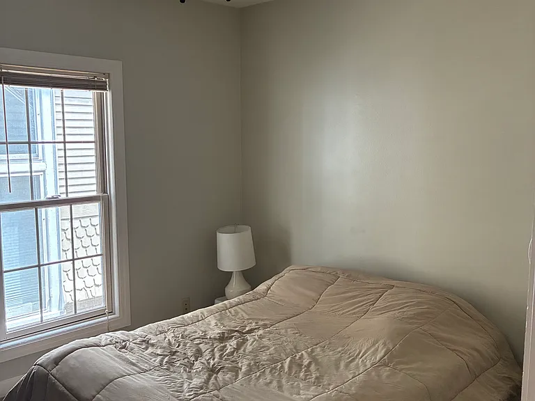 221 Lexington Ave — Photo 8