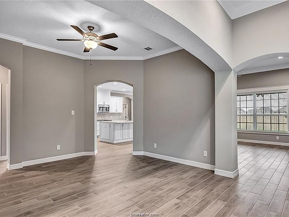 5th image of 4006 High Creek Ct