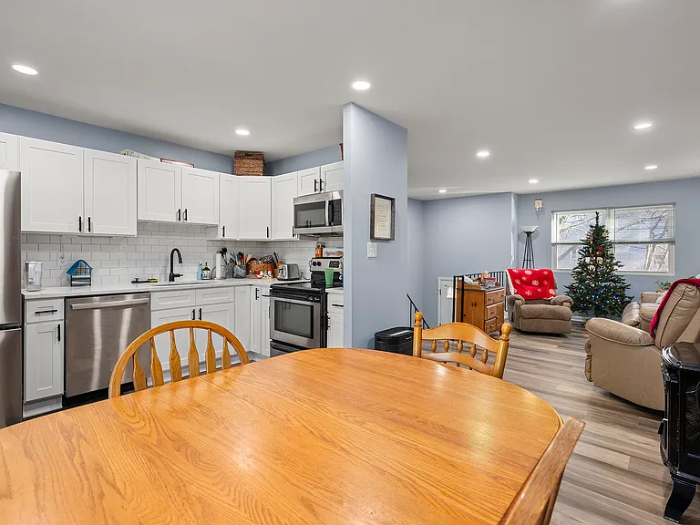 330 Benfield Rd — Photo 11