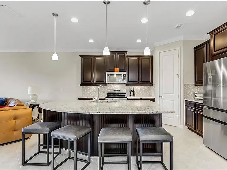 11780 Tapestry Ln — Photo 4