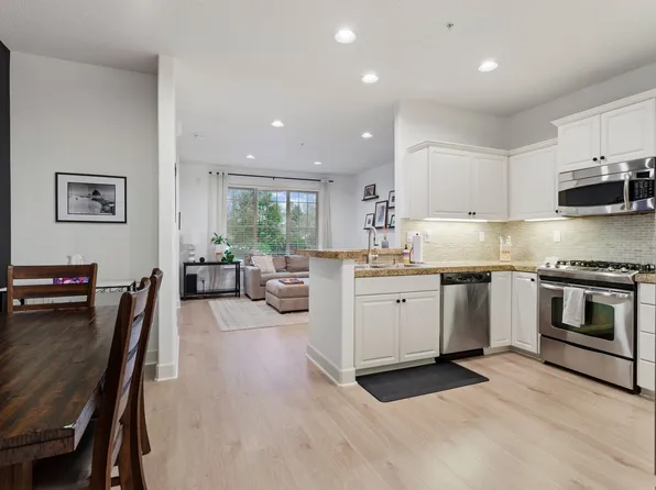 16167 NW Centine Ln, Portland, OR 97229