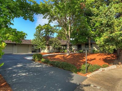 380 White Oak Cir, Medford, OR, 97504