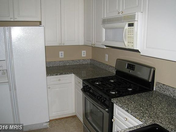 4th image of 2711 Bellforest Ct APT 401