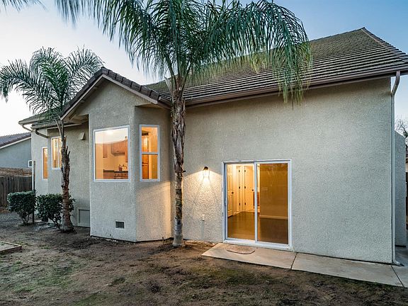 4th image of 713 Saint Michelle Dr