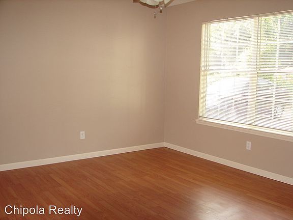 5th image of 4470 Dolphin Ln