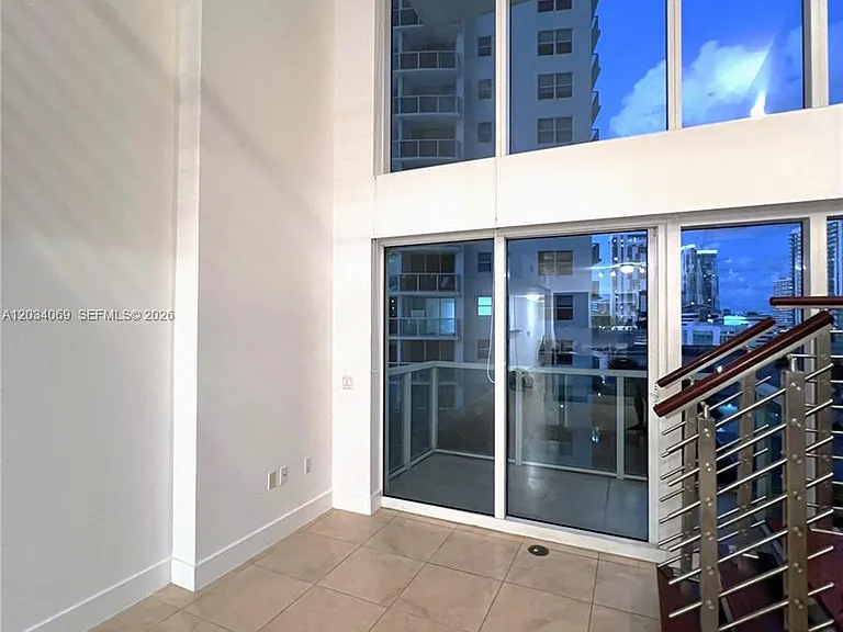 41 SE 5th St #911 — Photo 5