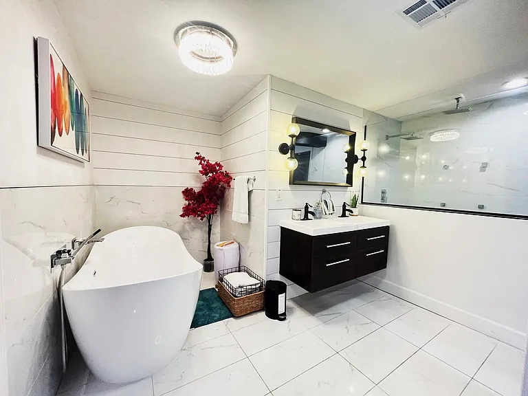 8602 E Highland Ave — Photo 25