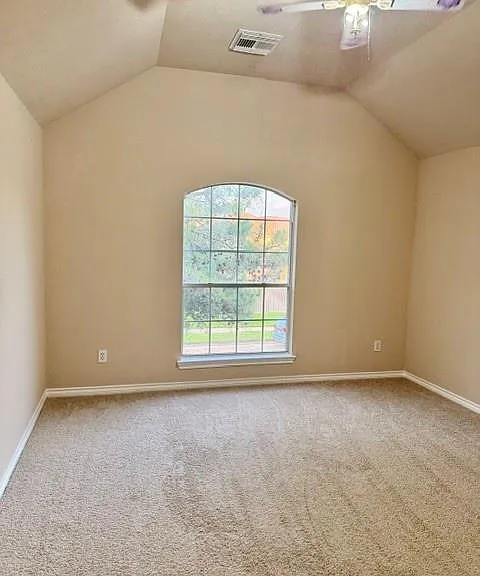 8531 Powell Ridge Dr — Photo 18