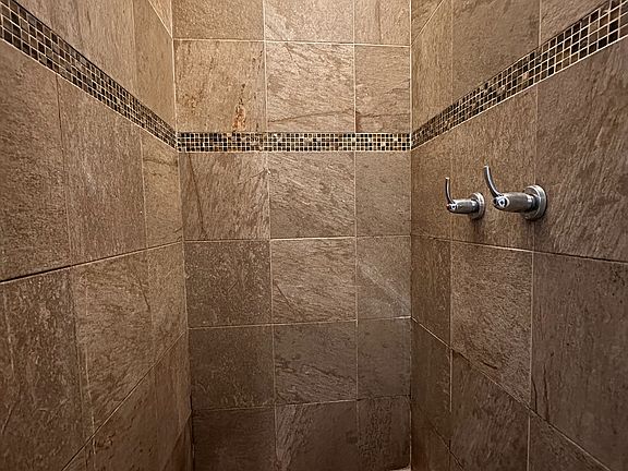 5th image of 4319 Flores Ave #5