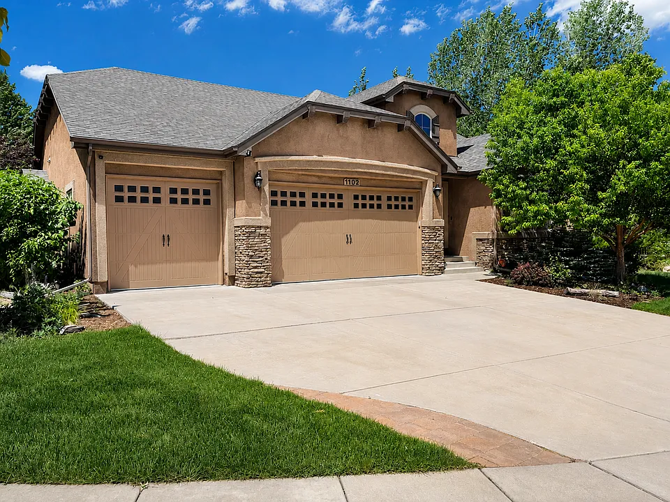 1102 Crystal Basin Dr